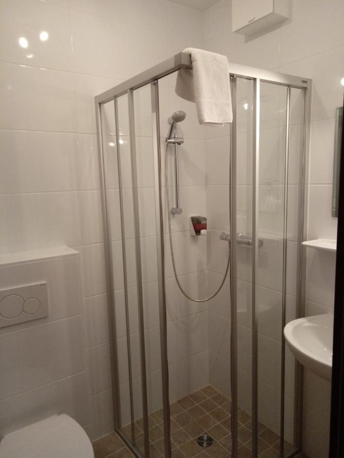 Hotel Restaurant Schwartz Neusiedl am Steinfelde Εξωτερικό φωτογραφία